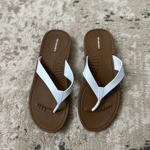 Women’s Okabashi Flip Flops Size M/L (8/9)